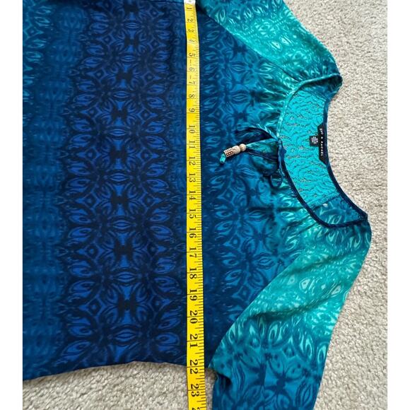 Zac & Rachel Stretch Knit Blue Green Ombre Tunic Blouse Dipped Hem Size Medium - Picture 7 of 10